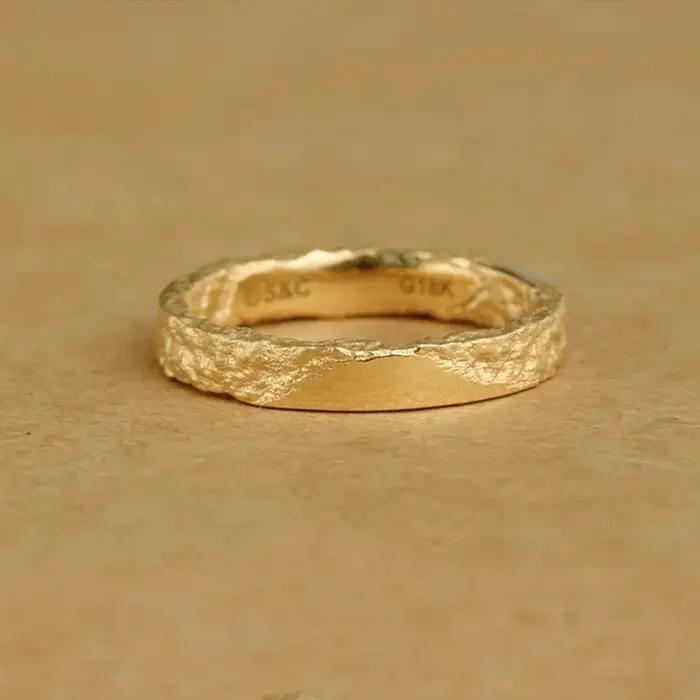 Bague à Texture martelée – Bande minimaliste en métal massif pour femmes