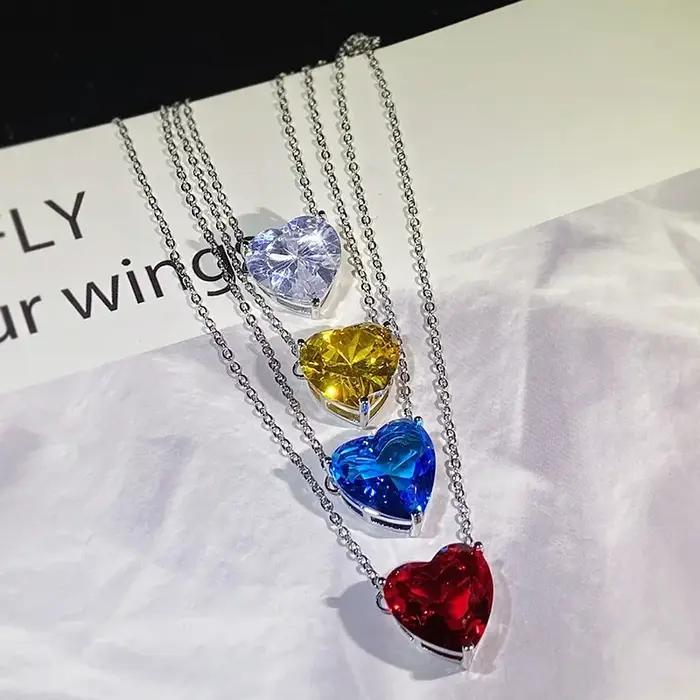 Collier Titanic coeur d'océan en cristal bleu simple pour femme