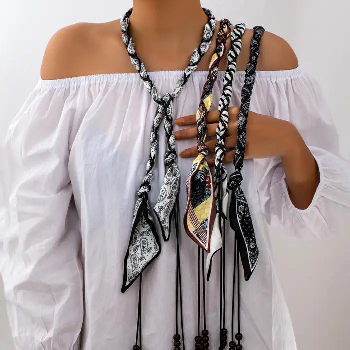 Un collier pour femme de style bohème ethnique haut de gamme