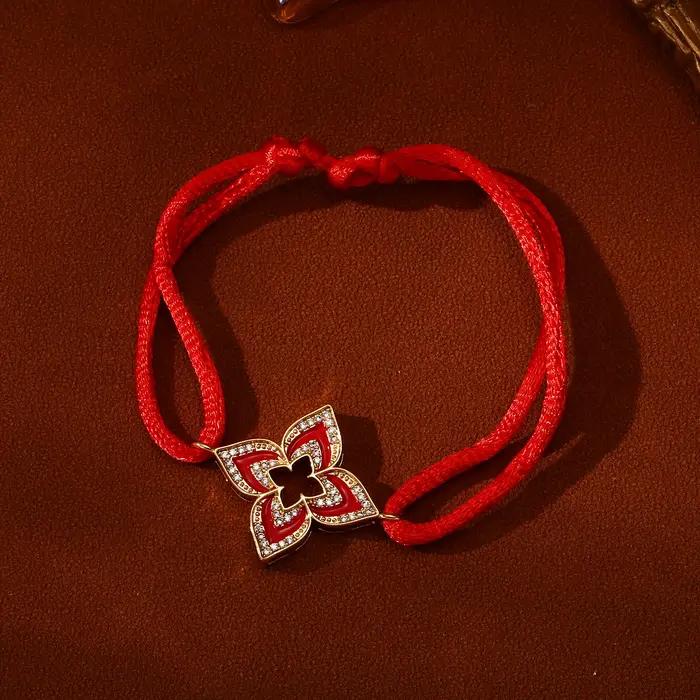 Bracelet plaqué or 18 carats avec trèfle en zircone cubique pour femmes, cadeau idéal pour occasions spéciales, élégant et symbolique