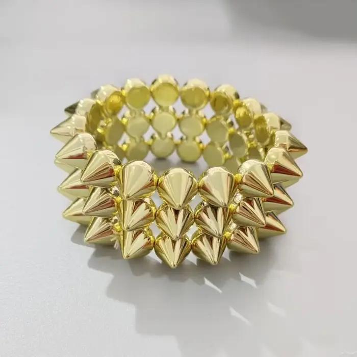 Bracelet Y2K punk à triple rang de clous