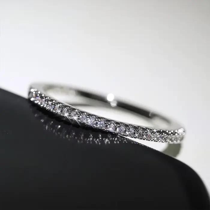 Huitan nouveau 2020 minimaliste mince anneaux pour les femmes de mariage brillant cubique Zircon de