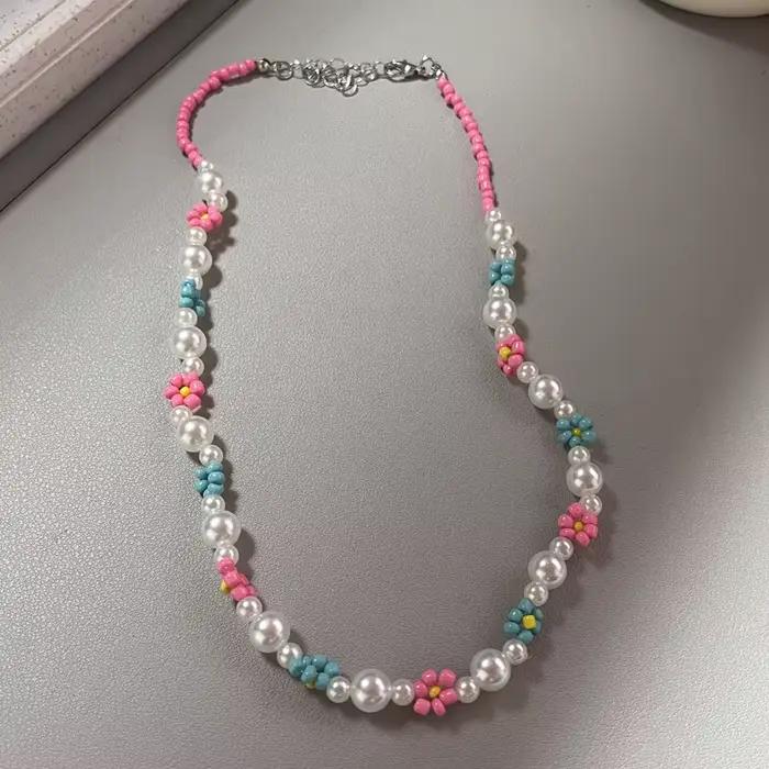 Collier Boho coloré avec petites perles de rocaille tissées pour femmes, ras du cou court fait à la main, accessoires de bijoux à la mode, 2023