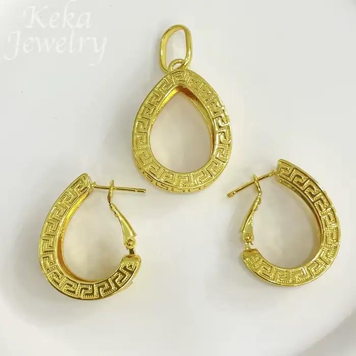 Ensemble de bijoux doré 18K pour femme, collier de mariage italien de luxe, pendentif et boucles d'oreilles pour occasions spéciales