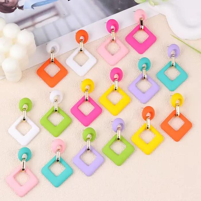 Boucles d'oreilles carrées creuses colorées pour femmes, rétro, vie quotidienne, fille, Design Simple et doux, boucles d'oreilles en acrylique, bijoux de fête de mariage