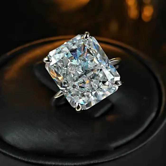 Bague de fiançailles de luxe en diamant de laboratoire 12 carats avec argent 925