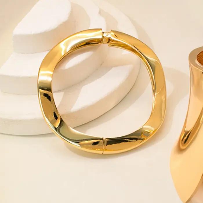 GZJPEI Ensemble de bracelets ouverts en or massif plaqué, style minimaliste, poli, géométrique, bijoux tendance pour femmes