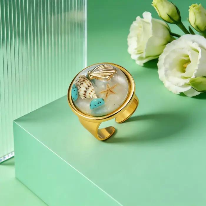 Bague en résine océan ajustable avec étoile de mer et coquillages, bijou de vacances à la plage, cadeau idéal pour les occasions spéciales et les femmes qui aiment la mode et la nature