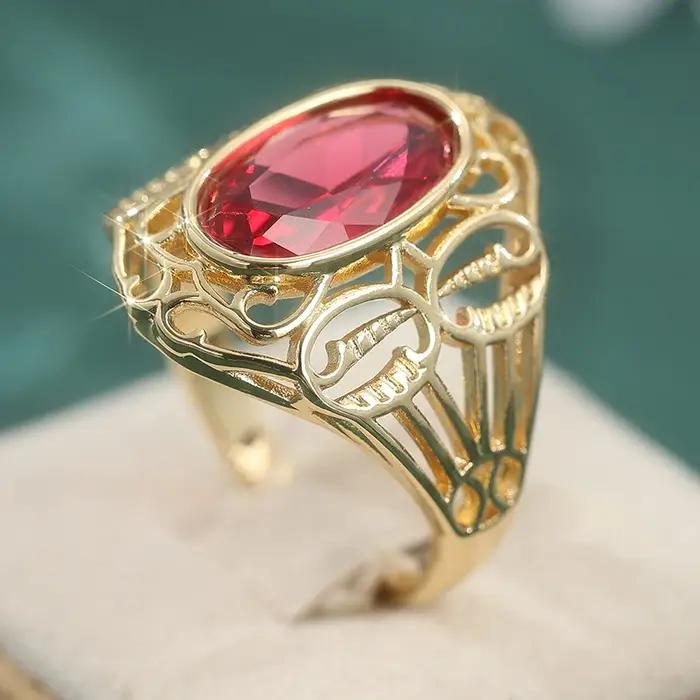 Magnifique bague vintage dorée sculptée à la main avec rubis synthétique creux pour femme