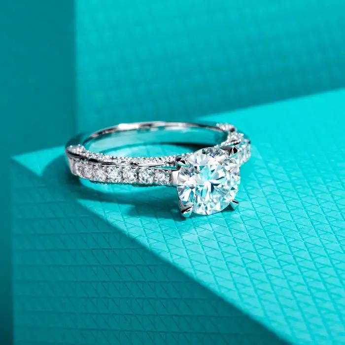2ct Moissanite bague de fiançailles 925 en argent Sterling 18K plaqué or luxueux anneaux de mariage pour les femmes
