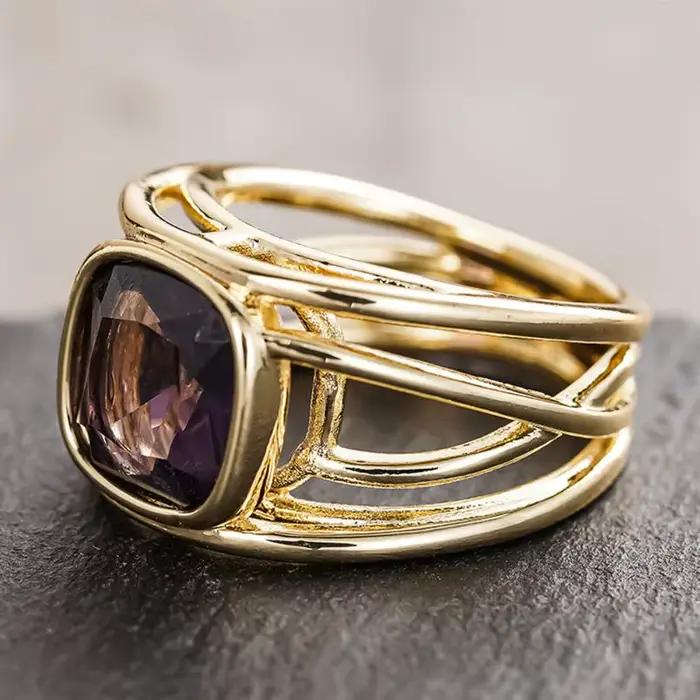 Huitan – bague élégante pour femmes, couleur or, incrustée de CZ violet brillant, accessoires tendan