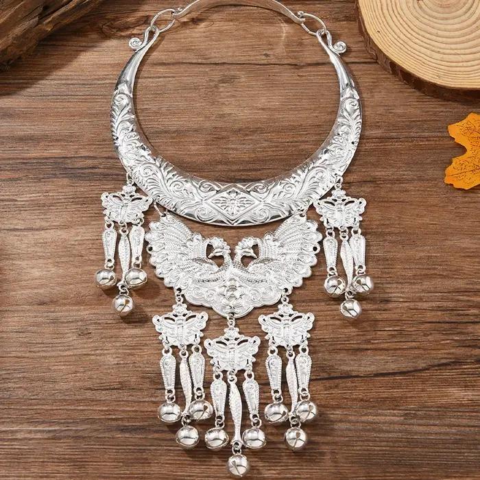 Collier rétro Miao de minorité ethnique, couleur argent chinois traditionnel, Costume de danse artisanal, chaîne d'accessoires spéciaux