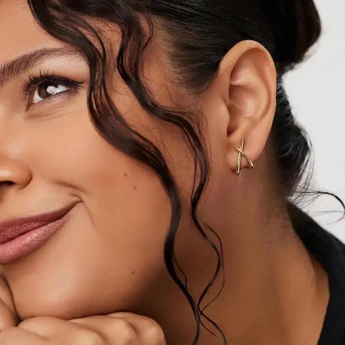 Boucles d'oreilles en or pour femmes à la mode