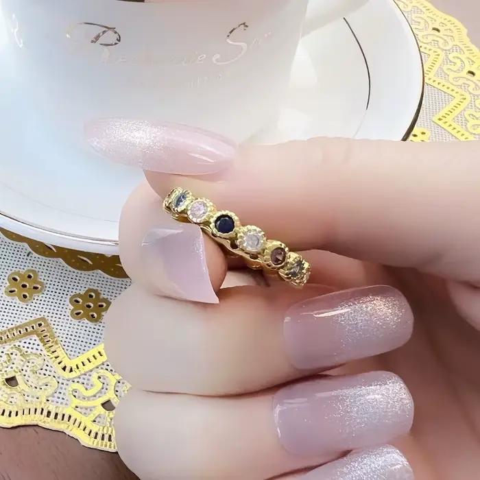 Bague dorée royauté, bijoux fins européens pour femmes élégantes