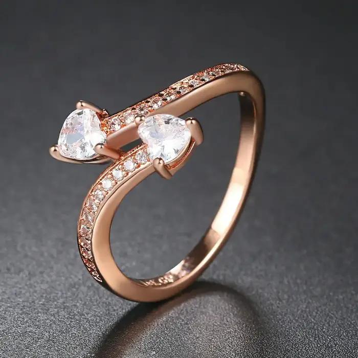 Bague romantique en forme de cœur délicat pour femmes