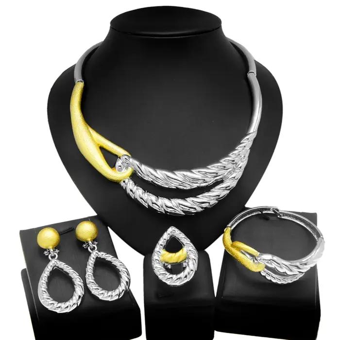 Ensemble de bijoux plaqués or pour dames