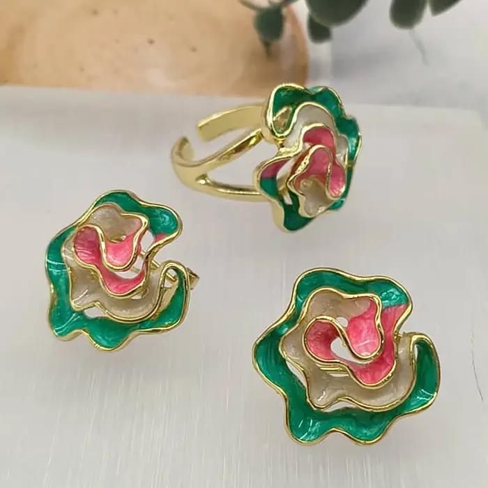 Ensemble de bijoux vintage en émail avec boucles d'oreilles et bague à motif floral