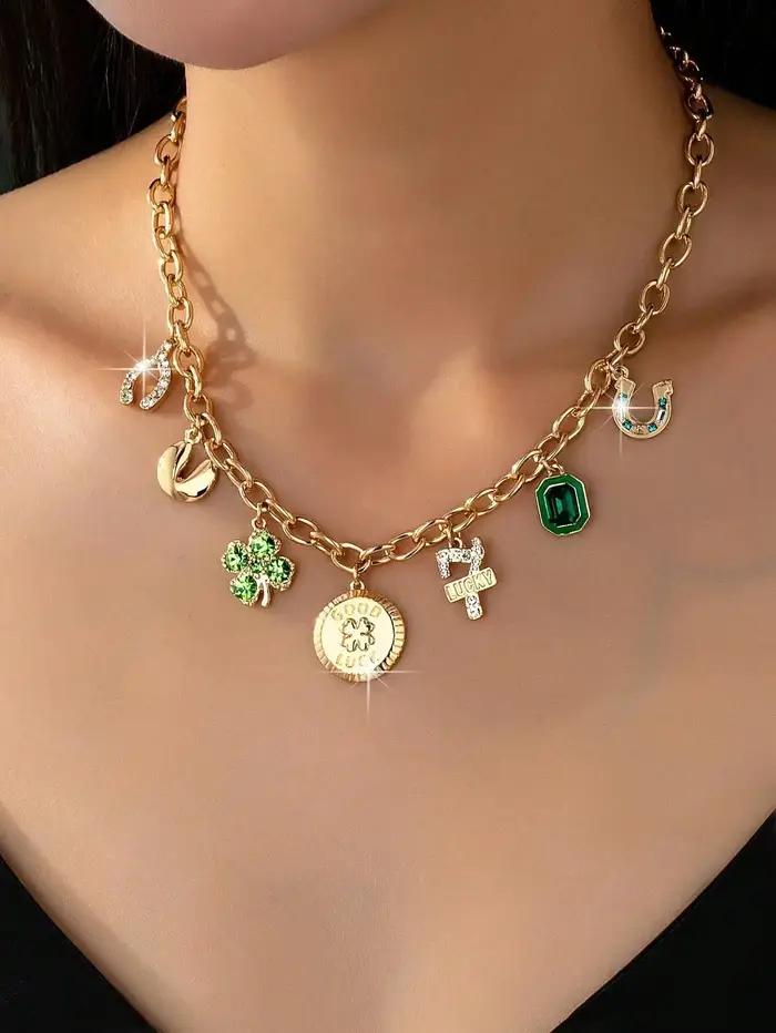 Collier de Trèfle à Quatre Feuilles en Alliage de Zinc avec Strass pour Hommes et Femmes Occasions Spéciales Polyvalent Chic Décontracté