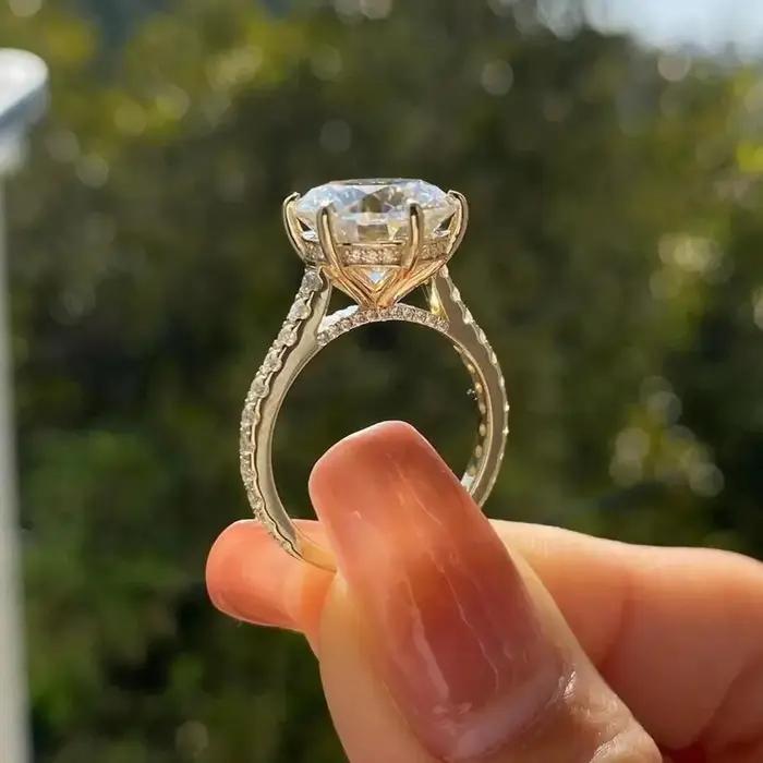 Bague unique pour femme - Bague classique à six griffes en zircon cubique - Bague de fiançailles et
