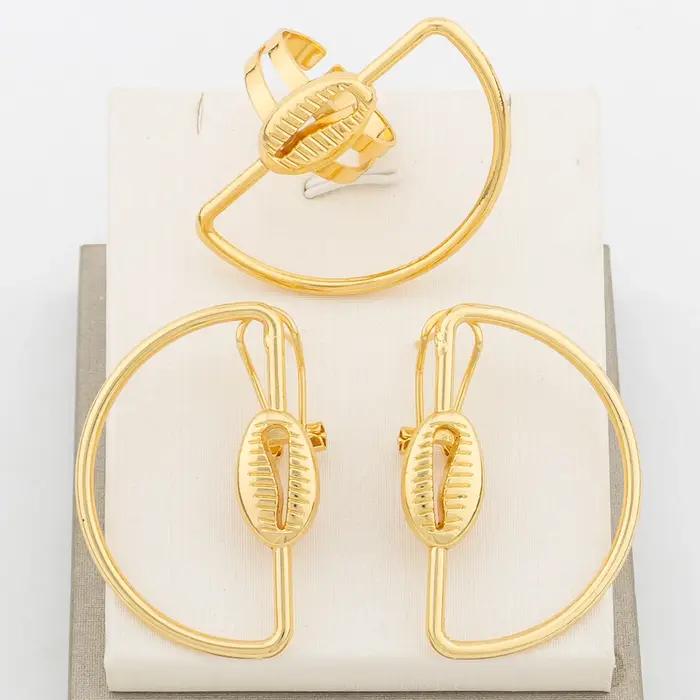 Ensemble de bijoux plaqués or 18 carats pour femmes