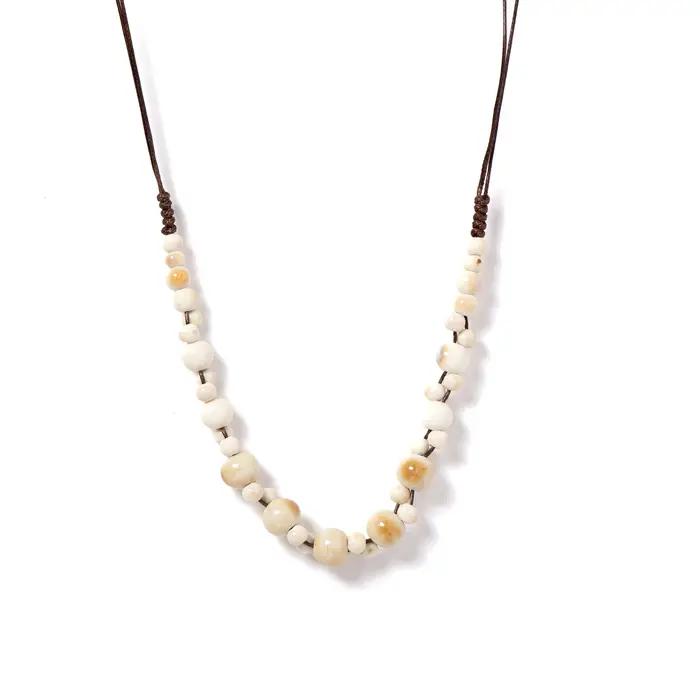 Collier en céramique d'ambre fait à la main, pendentif Boho blanc, bijoux vintage, accessoire réglab