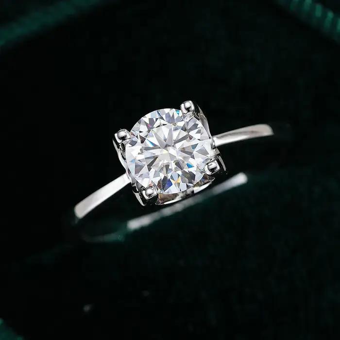 Ensemble de bijoux en moissanite 1 carat couleur D VVS avec bague, boucles d'oreilles et collier en argent sterling 925 pour mariage femme occasions spéciales