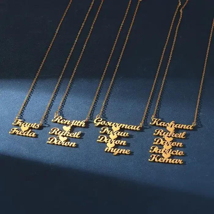 Collier personnalisé avec plusieurs noms pour femmes