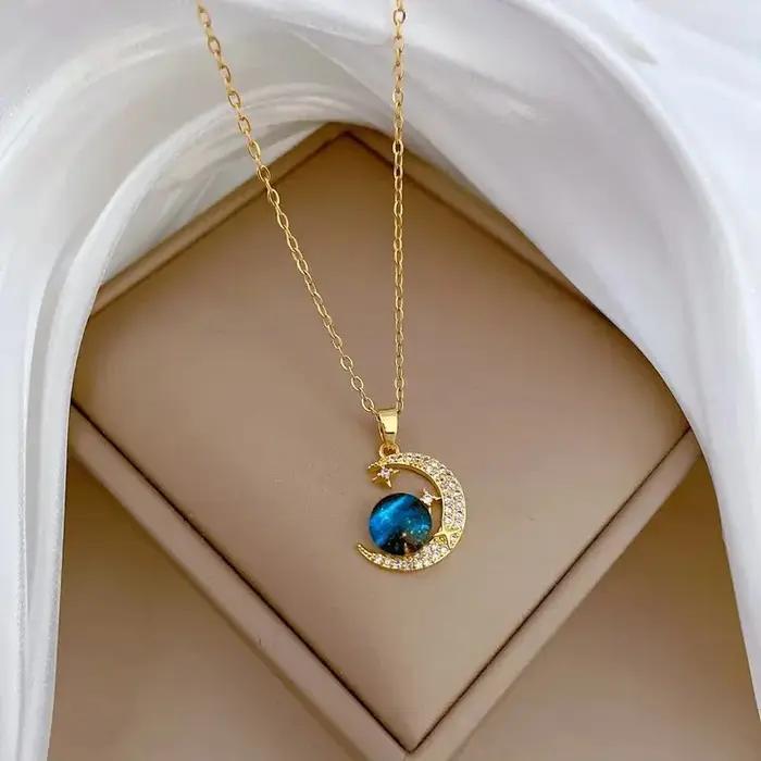 Collier de la série Star Series en acier au titane pour femme, pendentif planète lune et astronome,