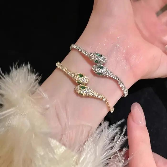 Bracelet Niche haut de gamme main bijoux de mode lumière luxe petit serpent