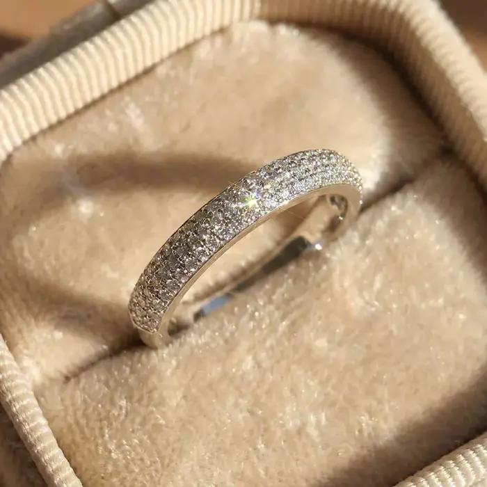 Bagues pour femmes en argent sterling 925 avec demi-diamants CZ
