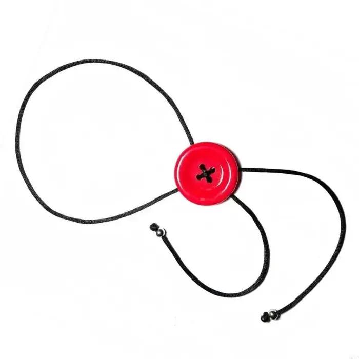 Collier contemporain en cordon cire orné boutons