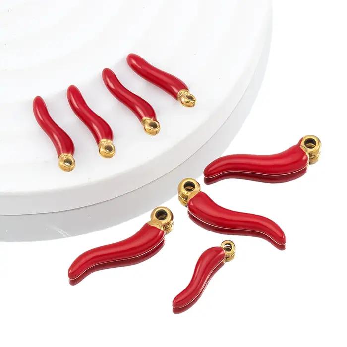 Collier pendentif en acier inoxydable plaqué or en forme de piment rouge 5 pièces accessoire pour bracelet boucle d'oreille porte-clés DIY bijoux occasions spéciales femmes