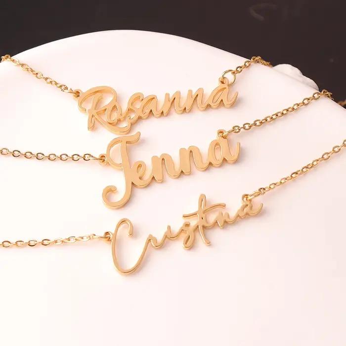 Collier personnalisé avec nom en acier inoxydable pour femmes pour occasions spéciales comme anniversaire et mariage