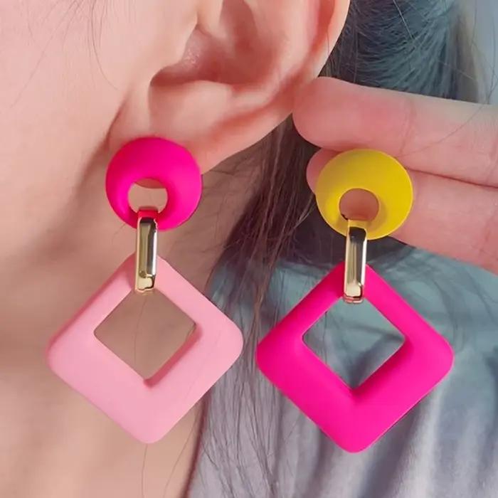 Boucles d'oreilles carrées creuses colorées pour femmes, rétro, vie quotidienne, fille, Design Simple et doux, boucles d'oreilles en acrylique, bijoux de fête de mariage