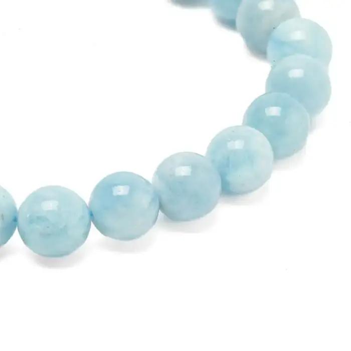 Bracelet de perles aigue-marine fait à la main