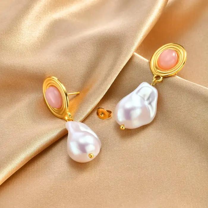 Boucles d'oreilles cerises rouges 3D pour femmes, bijoux pendantes modernes et hypoallergéniques pour occasions spéciales et usage quotidien