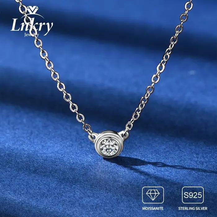 Collier Moissanite 3mm en Argent Sterling 925 Pendentif Unique pour Femmes Occasions Spéciales Colliers avec Chaîne O Blanc Gris Bleu Rouge