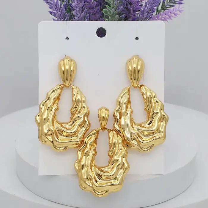 Offre Spéciale – Boucles d'oreilles et pendentif de collier plaqués or 18 carats
