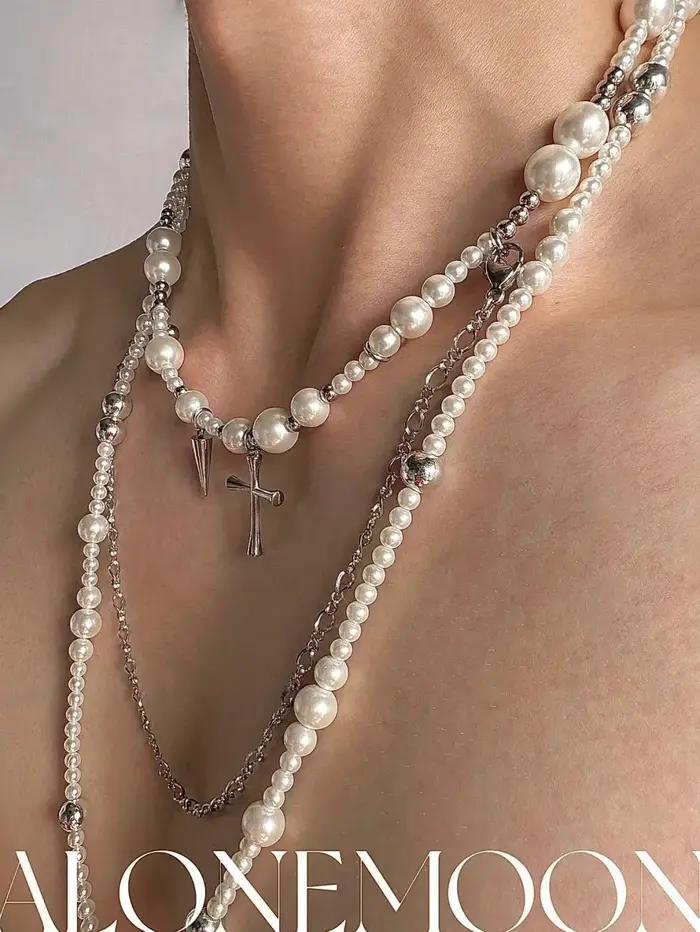 Pendentif de collier long en acier titane perle en différentes façons