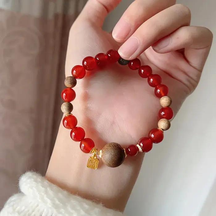 Bracelet en perles d'agate rouge naturelle pour femmes, en bois d'agar, style rétro, élastique, bijou vintage pour occasions spéciales
