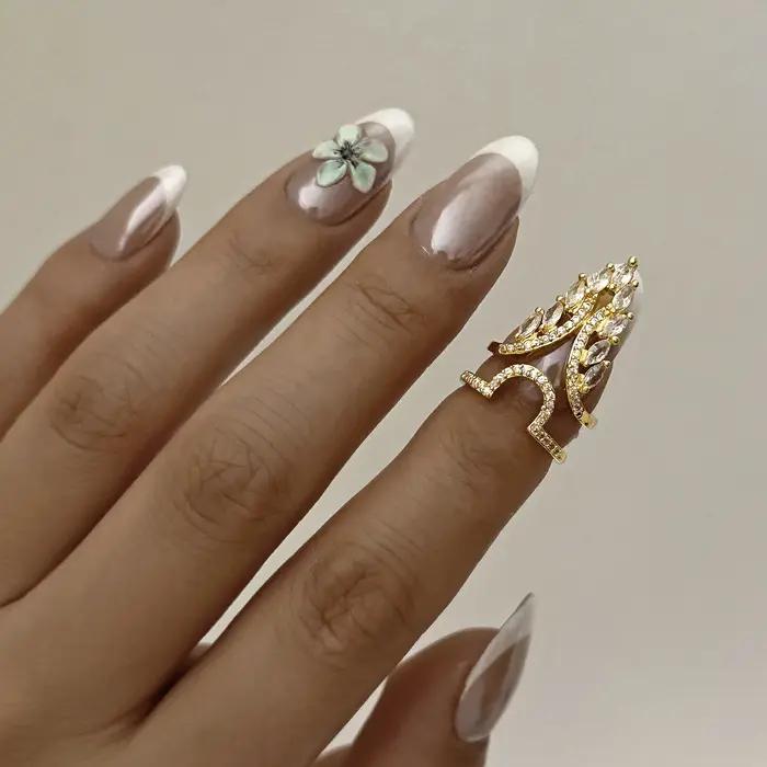 Bague à ongles exquise incrustée de zircon CZ pour femme, design créatif, couronne de fleurs en cristal brillant, bague ouverte, bijou polyvalent pour soirée
