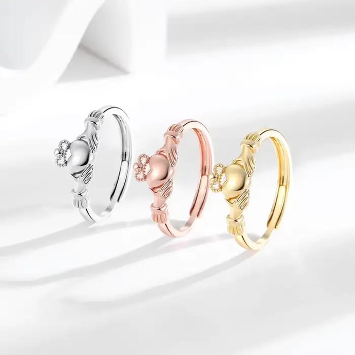 Bagues de promesse ajustables Claddagh Couronne Mains vers le Cœur