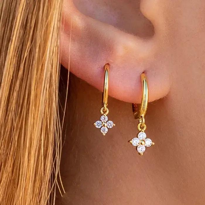 Boucles d'oreilles créoles trèfle en argent sterling 925 pour femmes et jeunes filles