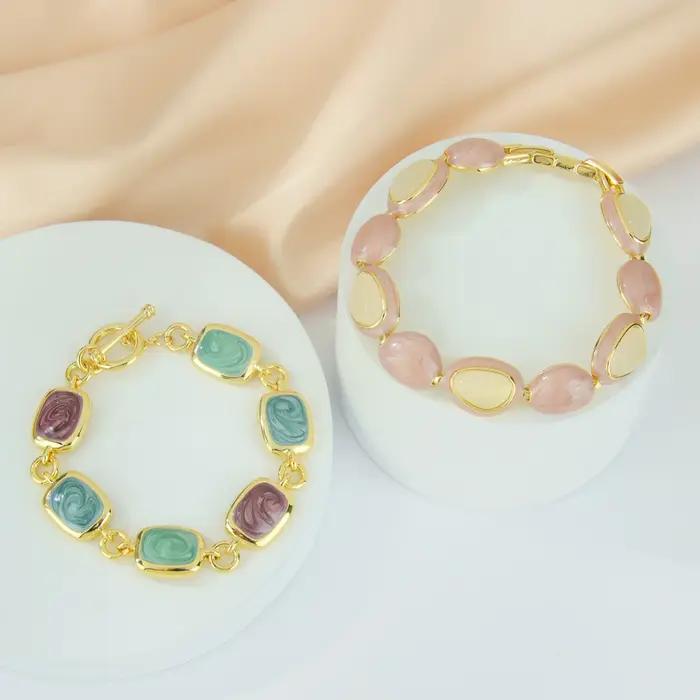 Bracelet en cristal et or 14 carats avec motifs résine colorés bohèmes pour femmes occasions spéciales soirée gala Saint Valentin