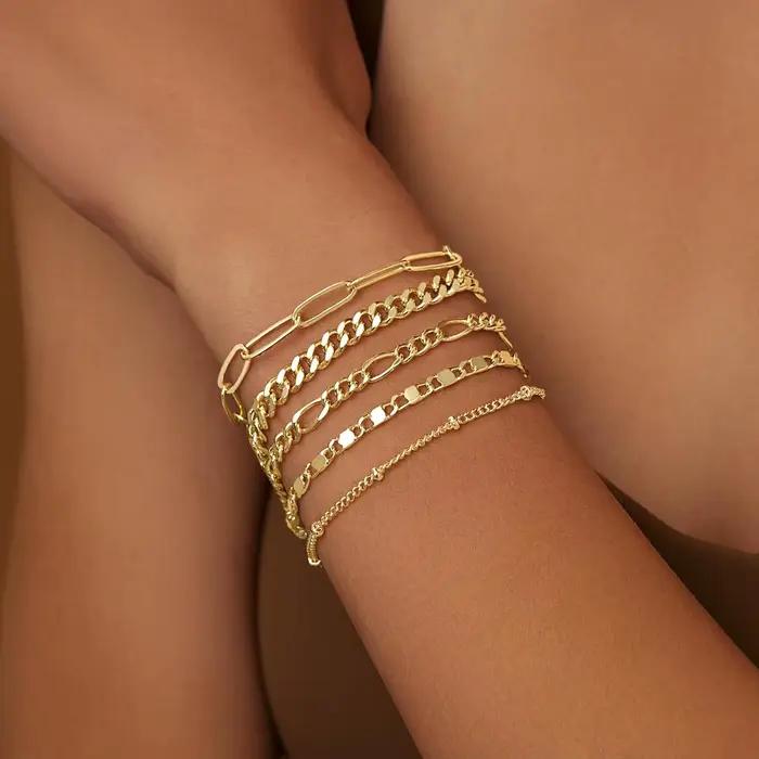 Bracelets à la mode en plaqué or 14 carats pour femmes élégants et empilables pour toutes les occasions spéciales