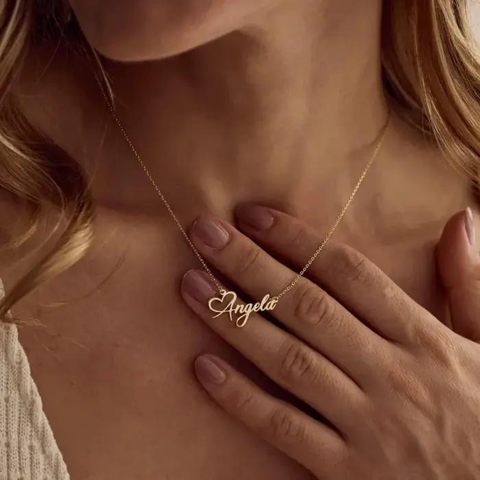 Collier personnalisé en acier inoxydable plaqué or 18 carats pour femme ou homme cadeau anniversaire occasion spéciale lettre gravée chaîne O minimaliste romantique