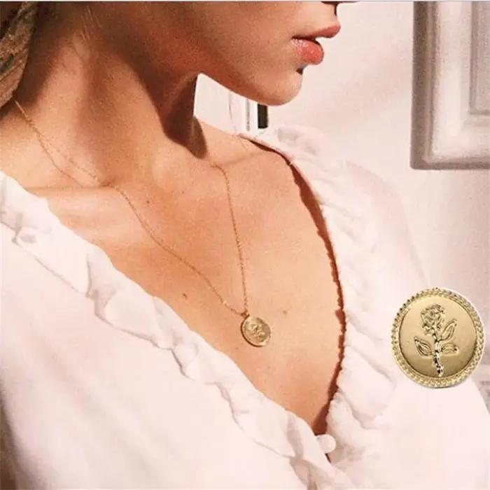 Vintage petit coeur collier pour femmes chaîne courte
