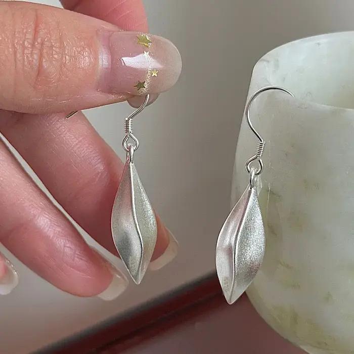 Boucles d'oreilles en argent Sterling 925 forme de fleur géométrique bijoux moderne pour femmes occasions spéciales cadeau elegance