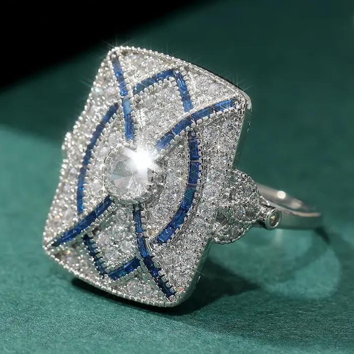 Bague en argent plaqué et zircon synthétique pour femme, design géométrique, bijou de mode pour occasions spéciales et cadeaux d'anniversaire