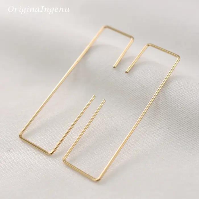 Boucles d'oreilles minimalistes en argent faites à la main pour femmes